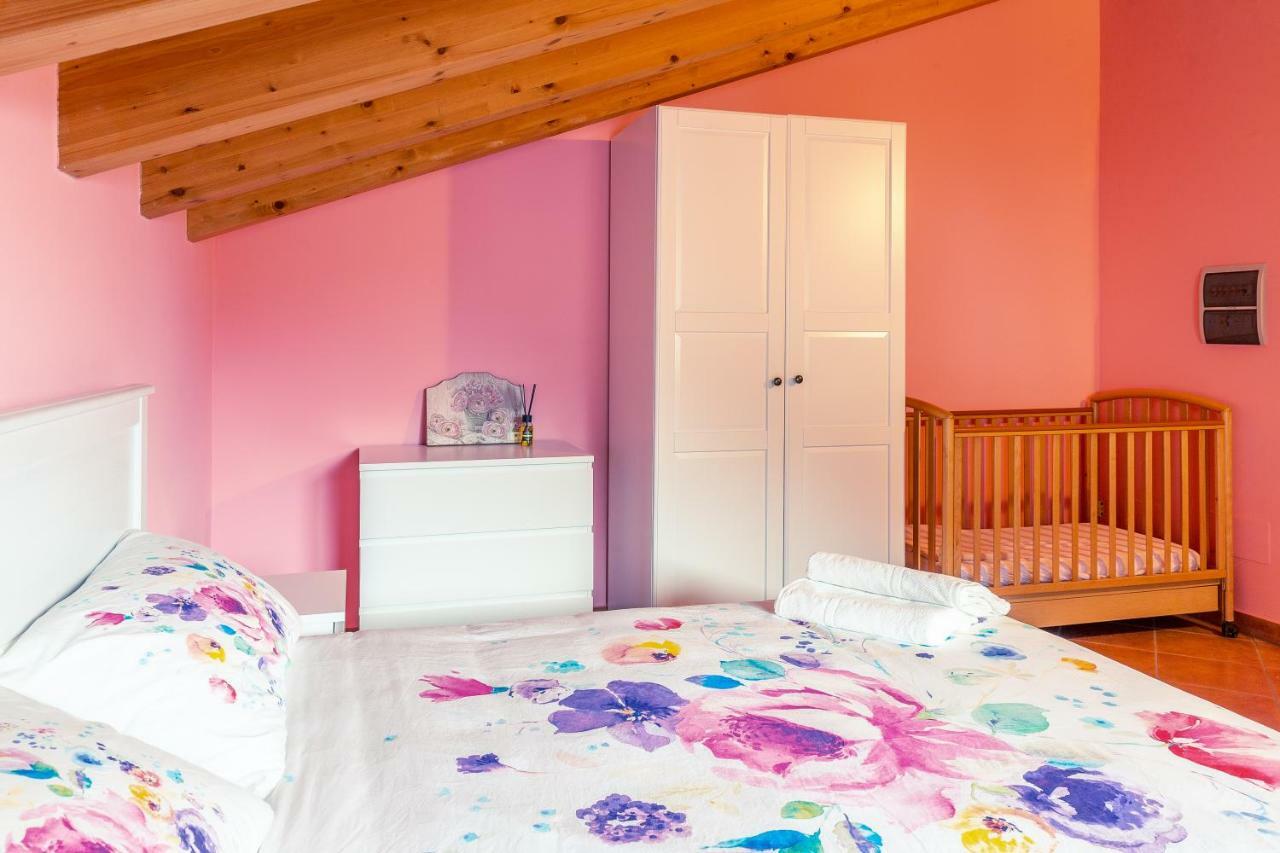 リエルナ Casa Giuliaヴィラ エクステリア 写真